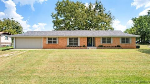 206 Main Street Hendrix OK 74747