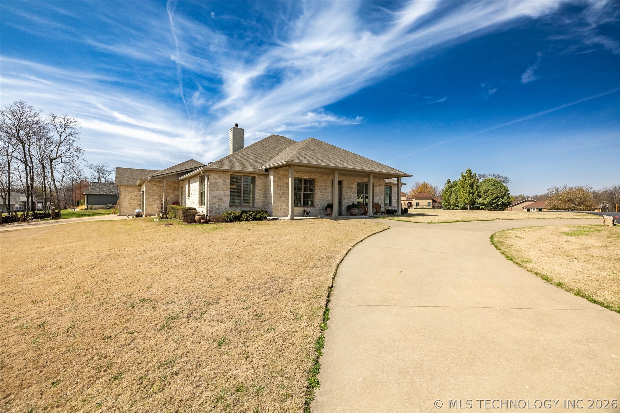 Photo 1 of 95 — 33389 S Coves Drive, Afton, OK 74331