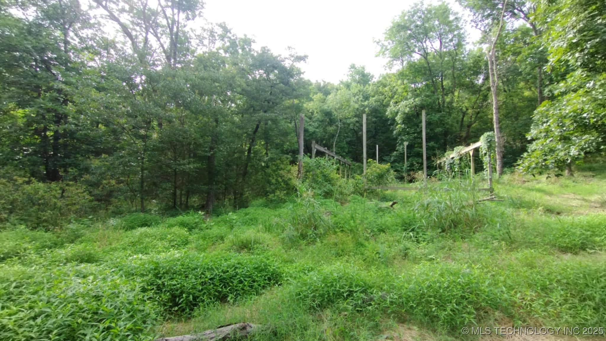 S Hickory Lane