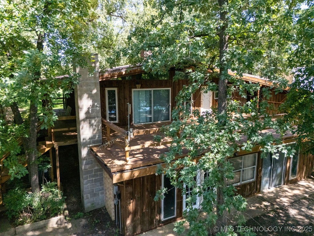 1102 Peninsula Drive