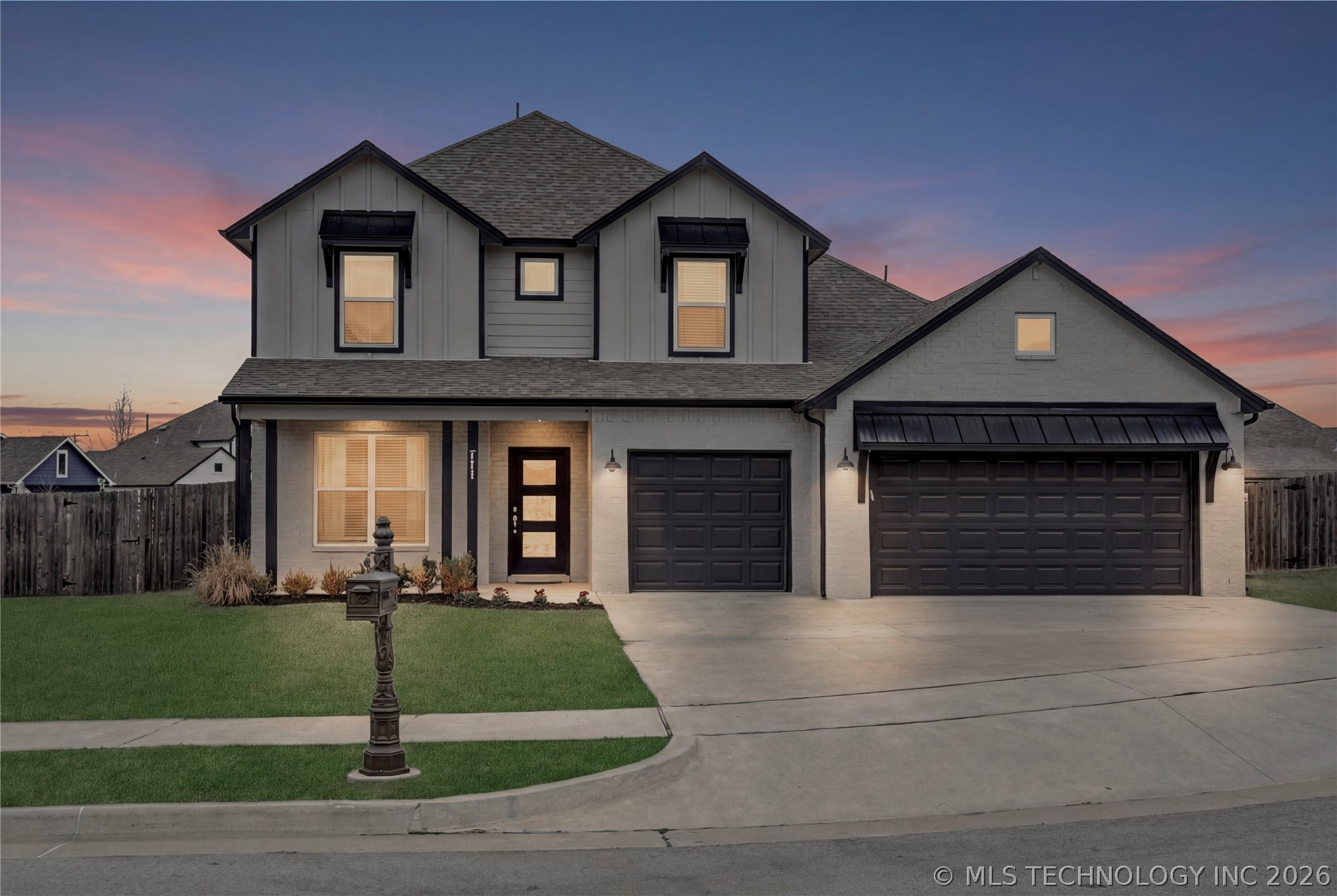 Photo 1 of 54 — 711 W 53rd Place, Sand Springs, OK 74063