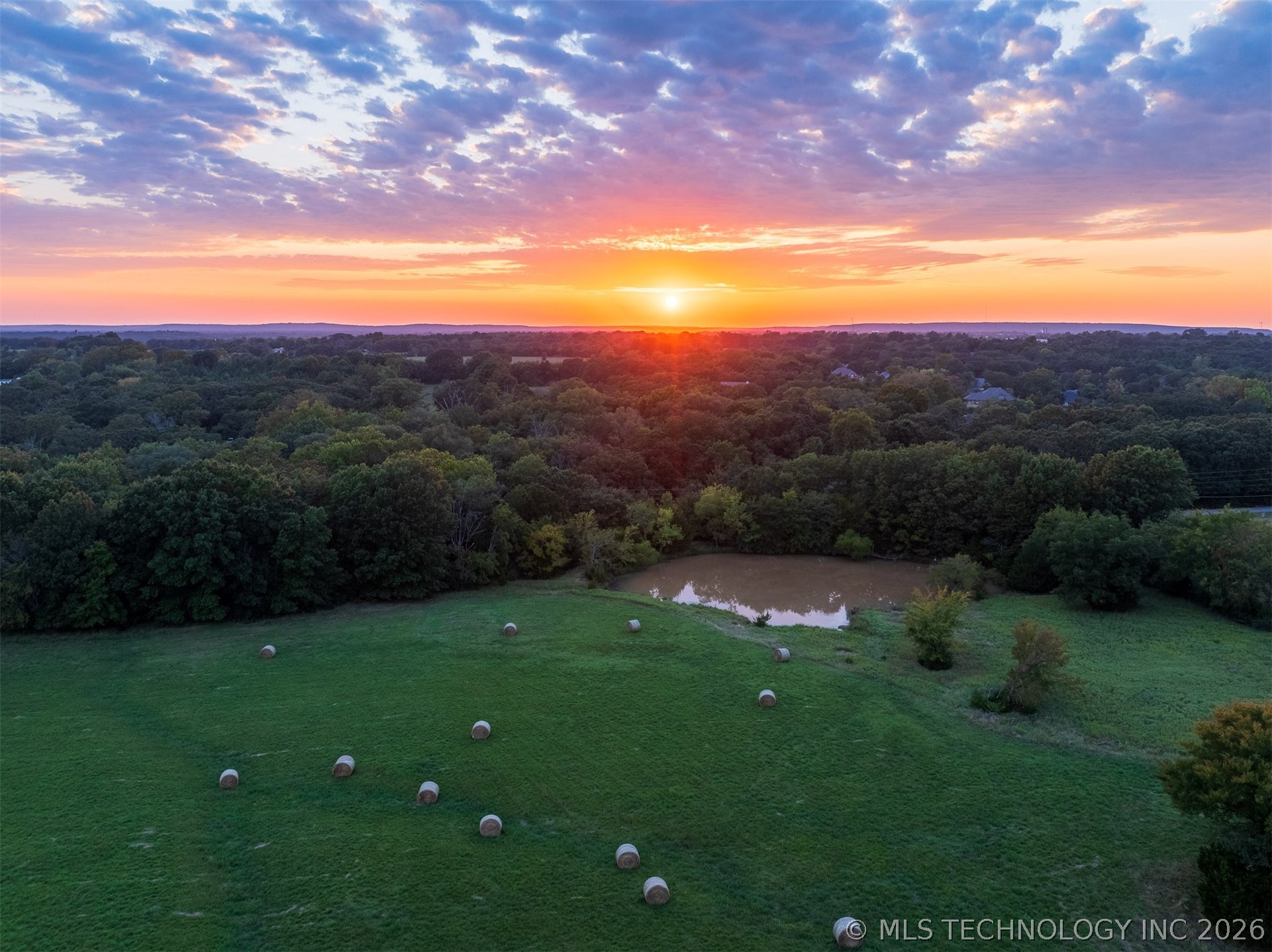 Photo 1 of 20 — 2 S Mission Road, Okmulgee, OK 74447