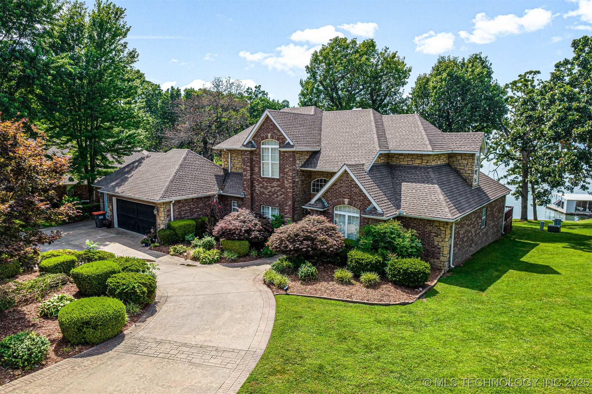 Photo 1 of 46 — 59386 E 288 Court, Grove, OK 74344