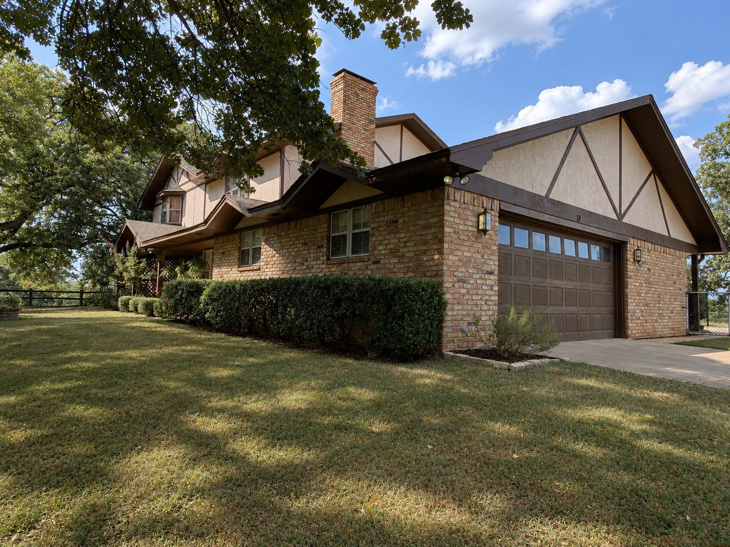 330 N Lakewood Ranchette Road