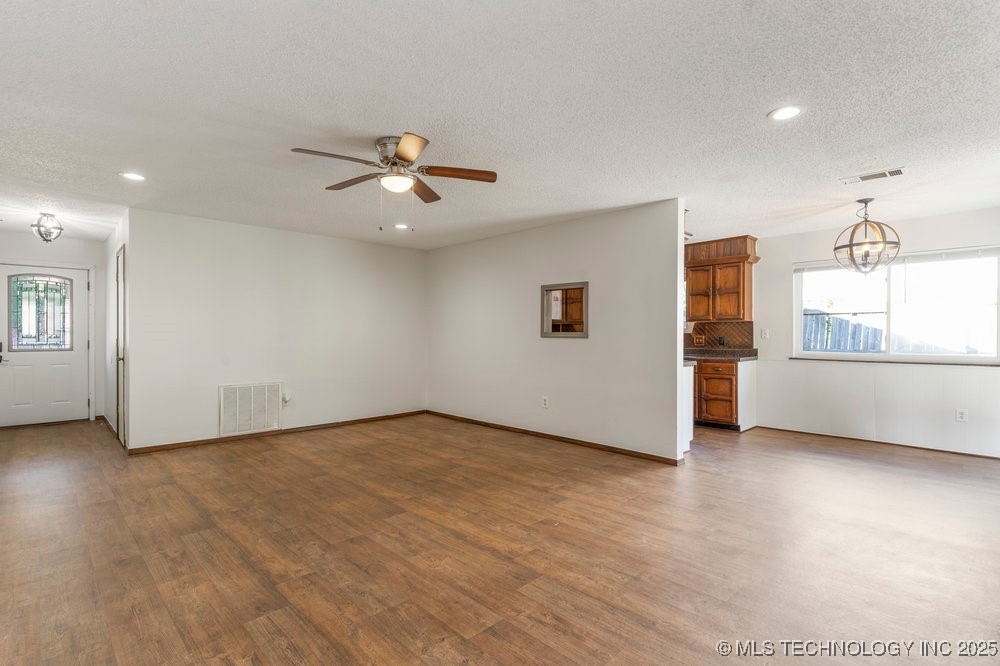 12007 E 88th Place N