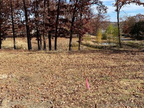 Photo of 655 Woodlands Drive, Tahlequah, OK 74464 (MLS # 2547645)