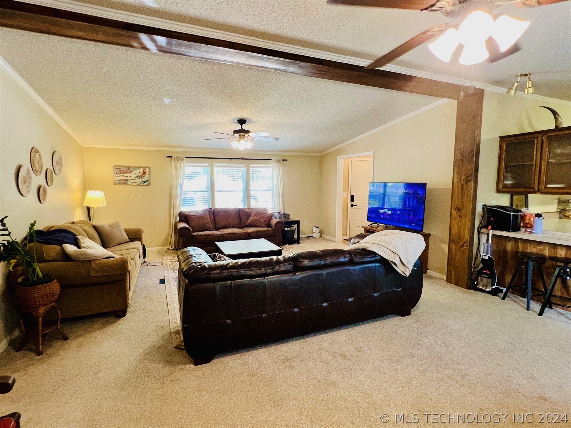220 Lisa Drive
