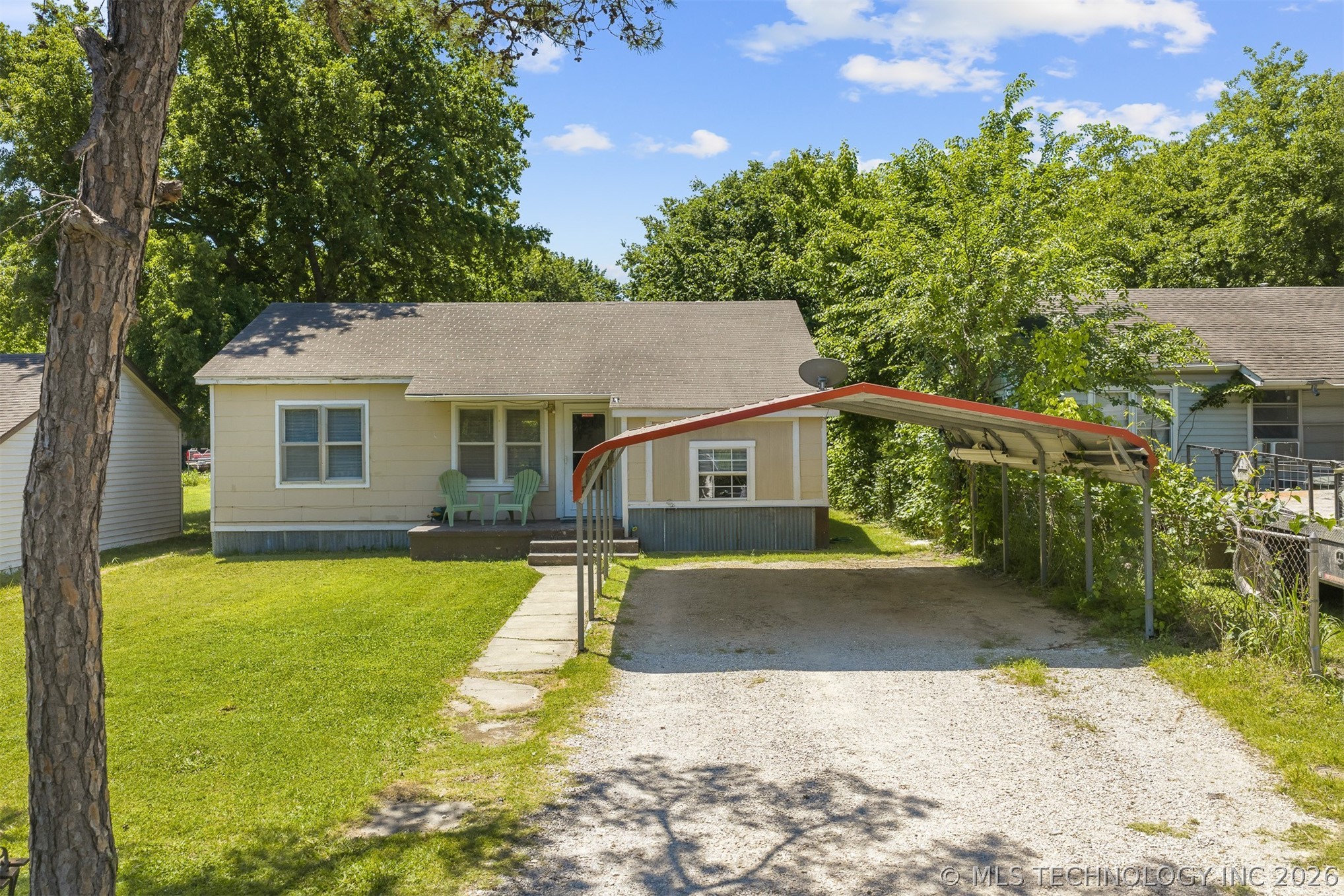 Photo 1 of 29 — 1713 W Wynnewood Avenue, Sulphur, OK 73086