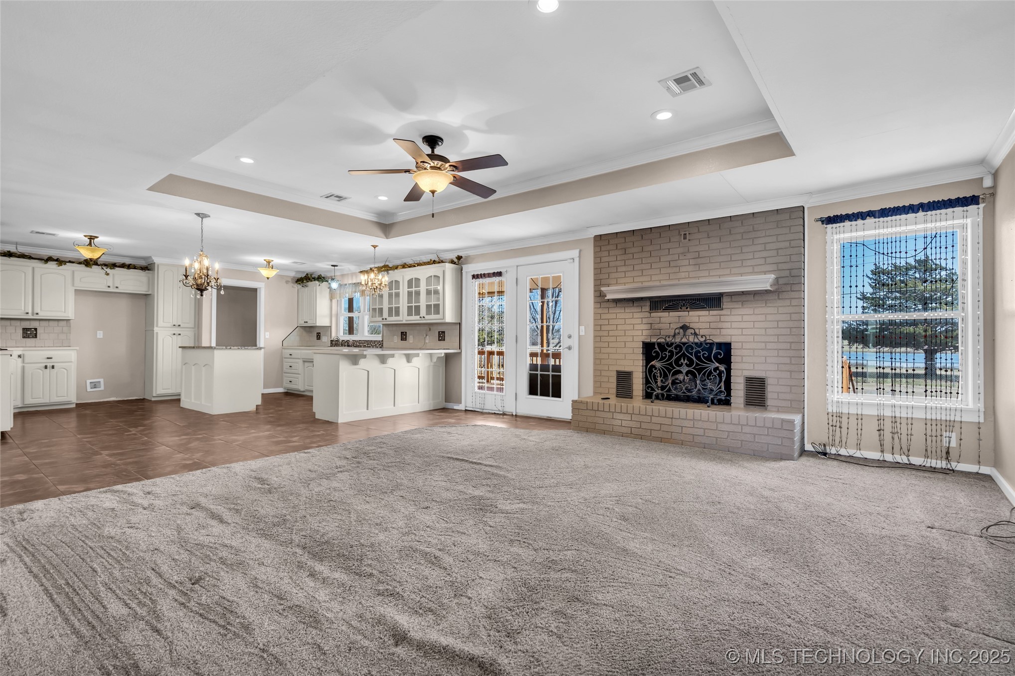 2005 Lakeview