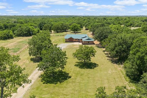 Photo of 29274 Highway 74, Elmore City, OK 73433 (MLS # 2621893)