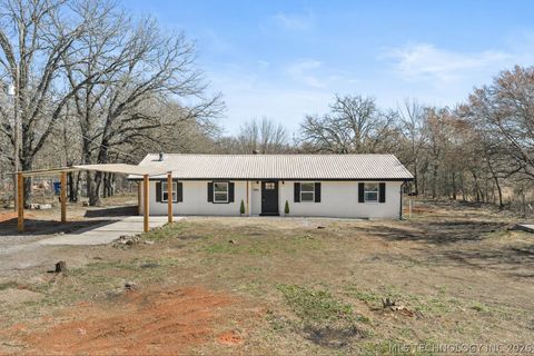 Photo of 7460 Dogwood, Ardmore, OK 73401 (MLS # 2612923)