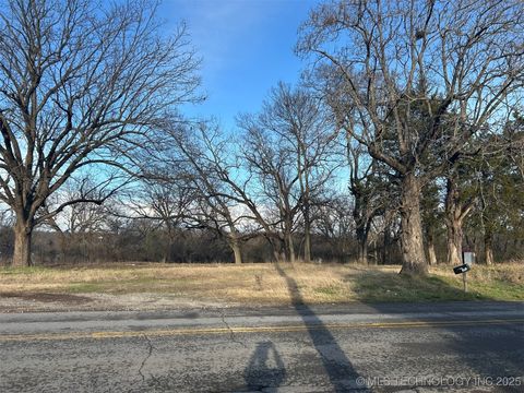 Photo of Tahlequah, OK 74464 (MLS # 2508275)