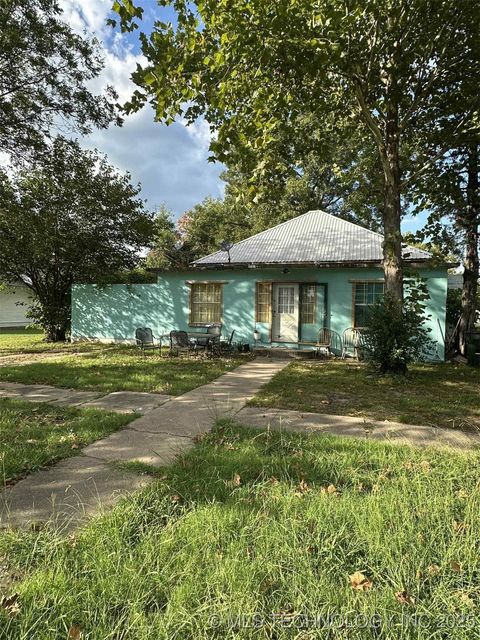 800 S Taliaferro Street W Madill OK 73446