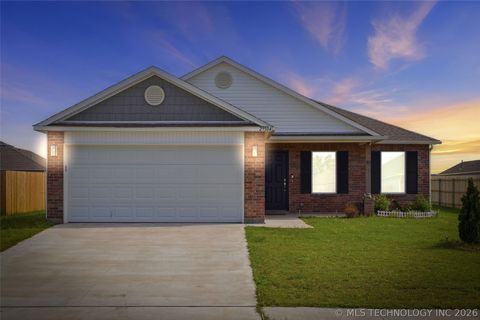 Photo of 29504 E 78th Court S, Broken Arrow, OK 74014 (MLS # 2616098)