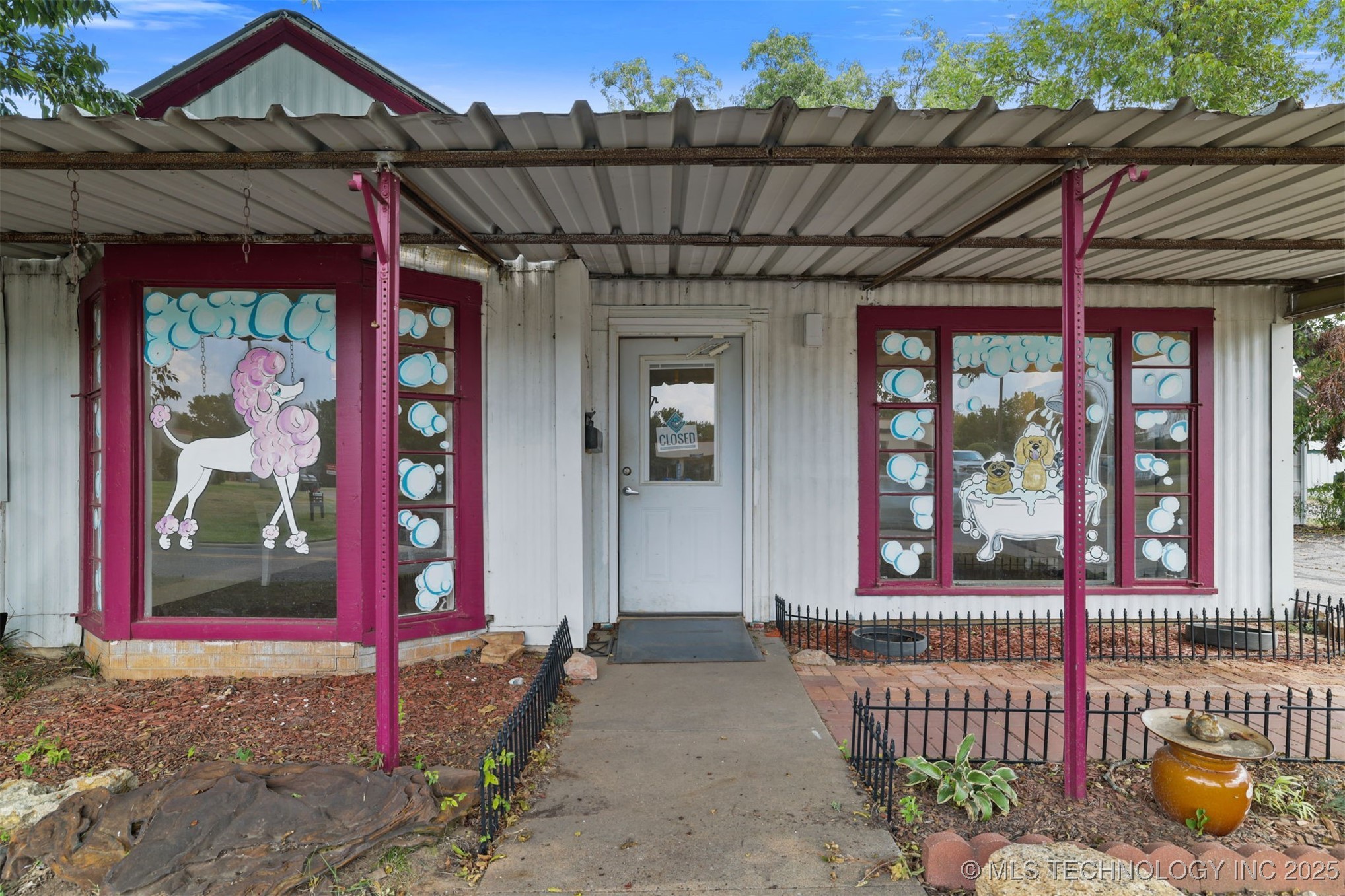 116 N 9th
