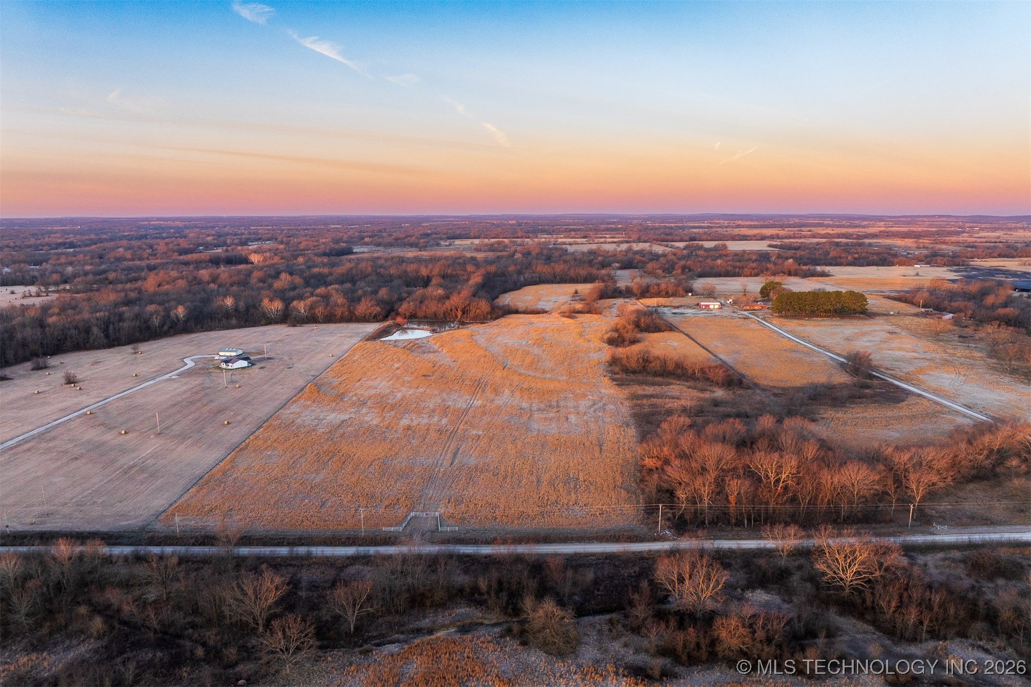 Photo 1 of 98 — 3821 S 194th Street W, Haskell, OK 74436