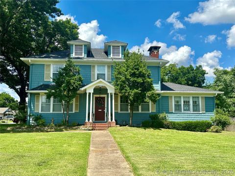Photo of 1234 W Martin Luther King Street, Muskogee, OK 74401 (MLS # 2622291)