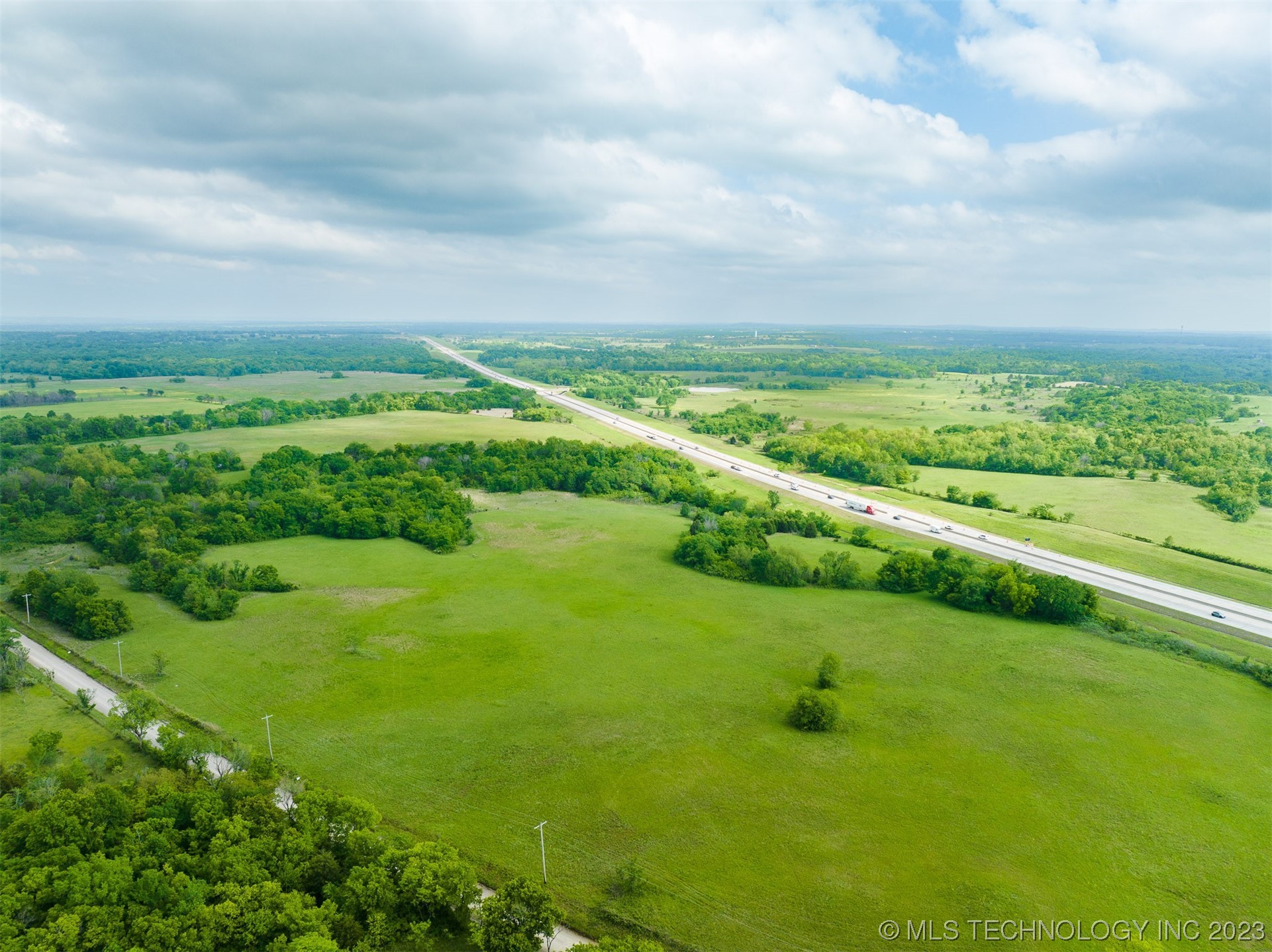 Photo 6 of 39 of 2 S 417th EastAvenue land