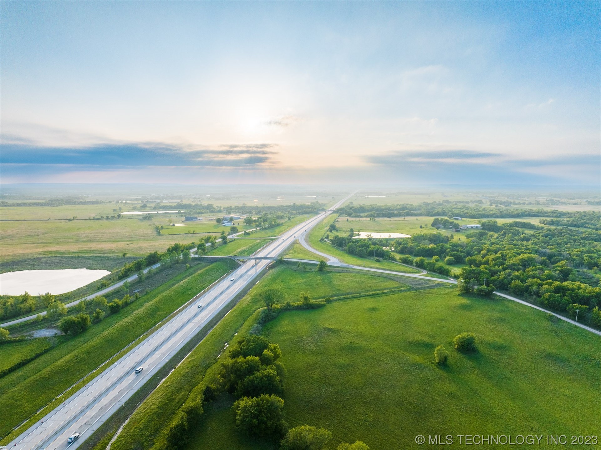 Photo 5 of 39 of 2 S 417th EastAvenue land