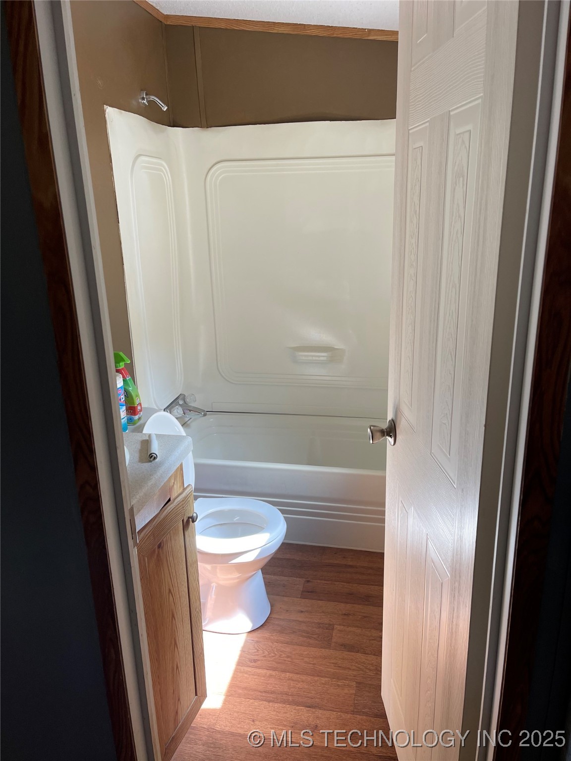38 E Wildwood