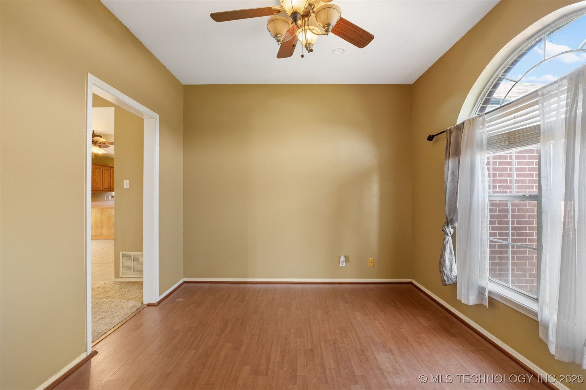 2606 Christy Lane