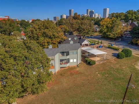 Photo of 1410 S Houston Avenue #D, Tulsa, OK 74127 (MLS # 2545964)
