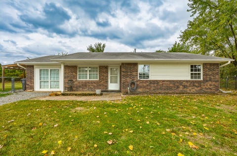 Photo of 14450 County Road 3499, Ada, OK 74820 (MLS # 2636002)