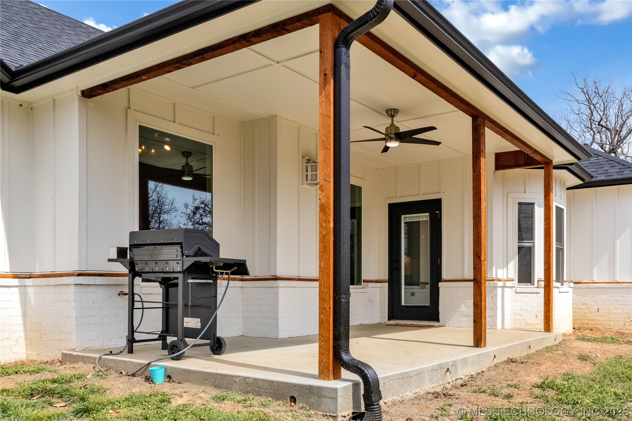 Photo 41 of 47 of 28416 Pea Ridge Drive house