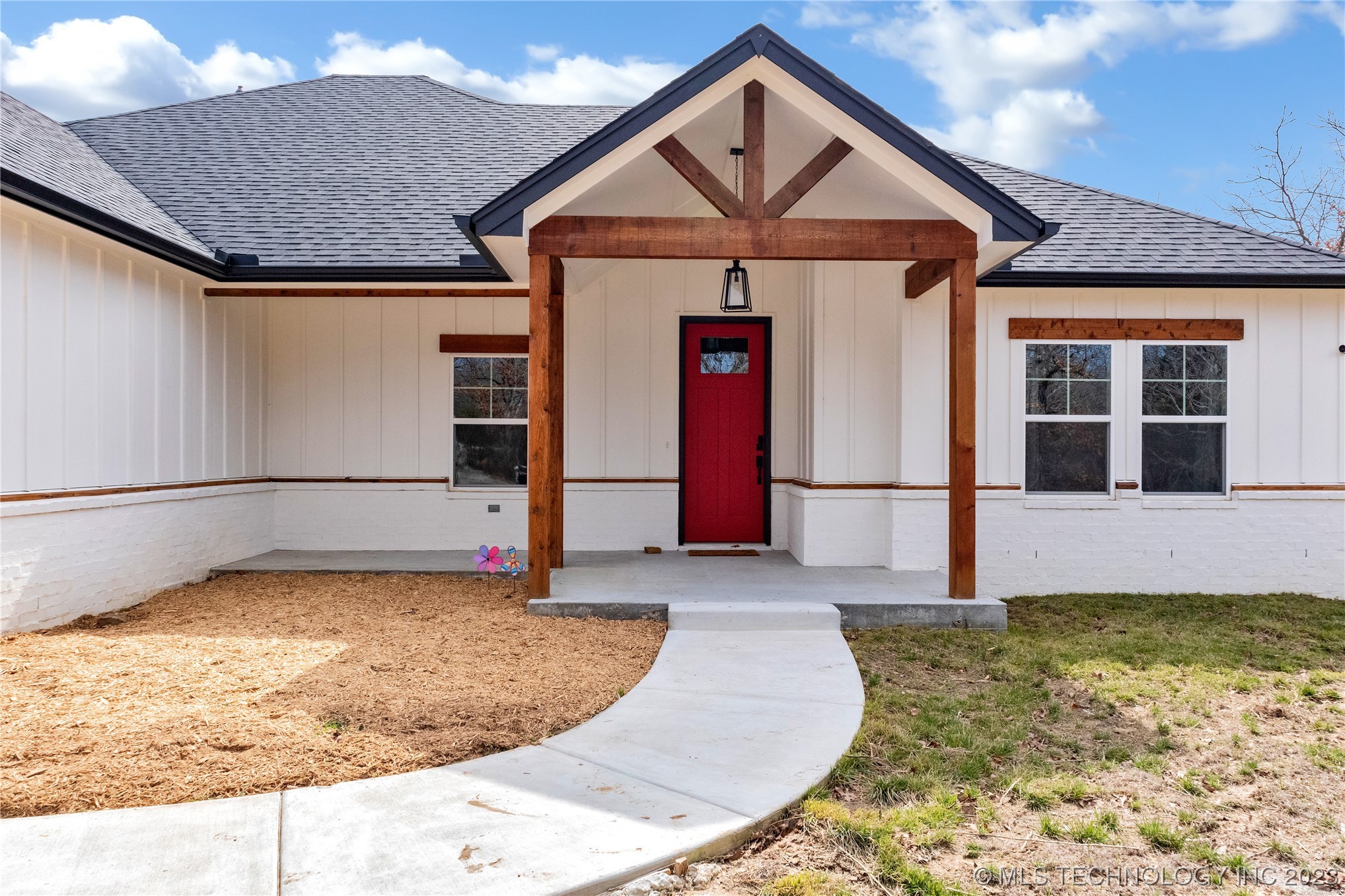 Photo 5 of 47 of 28416 Pea Ridge Drive house