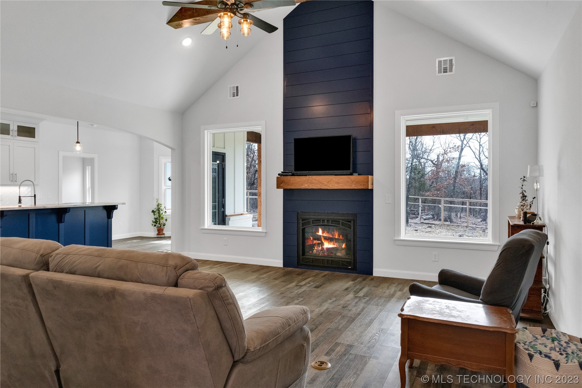 Photo 8 of 47 of 28416 Pea Ridge Drive house
