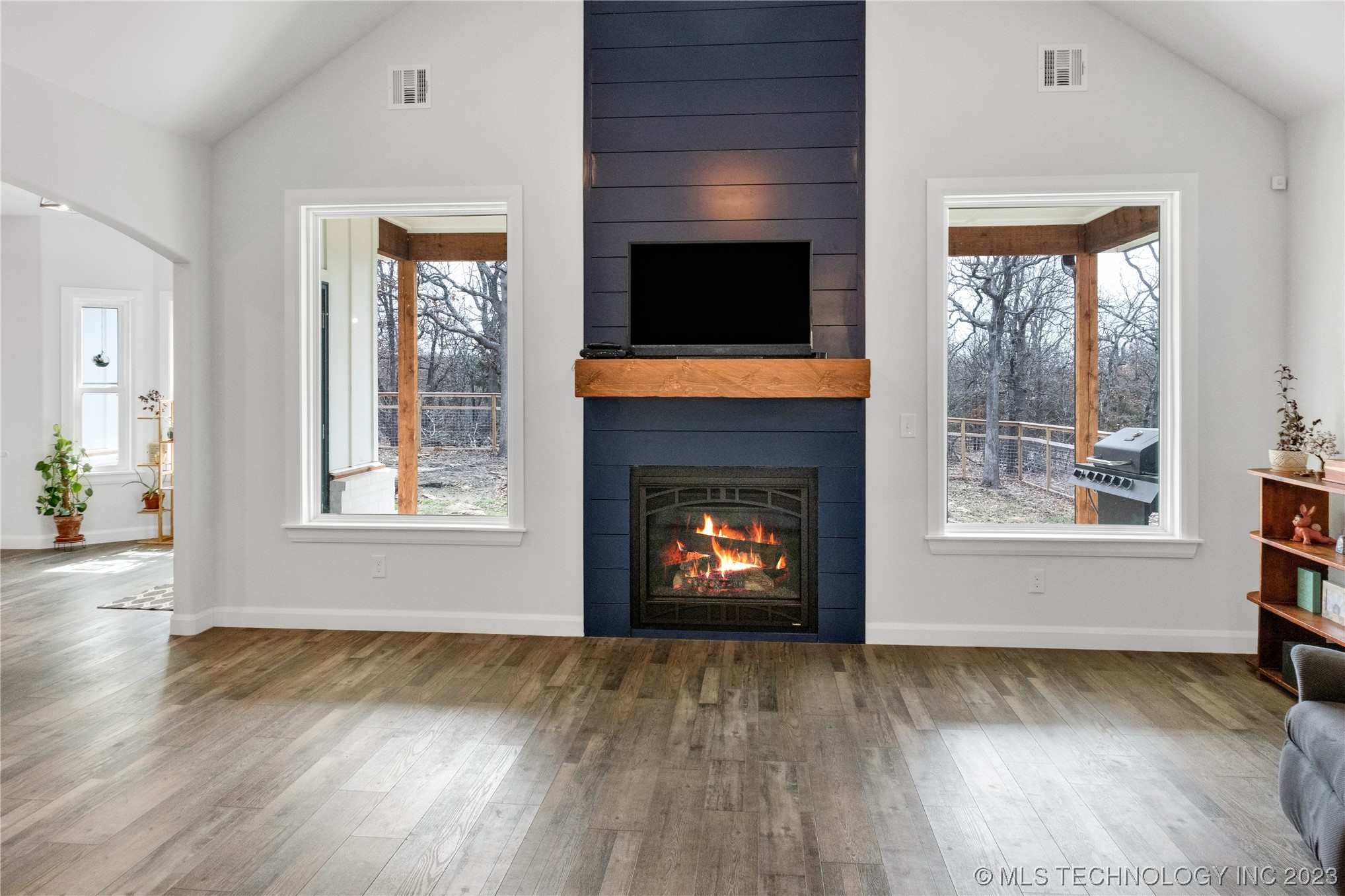 Photo 10 of 47 of 28416 Pea Ridge Drive house