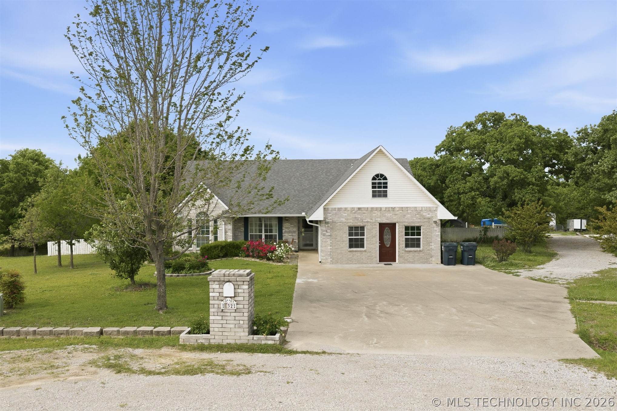 Photo 1 of 33 — 232 Waterford, Ardmore, OK 73401