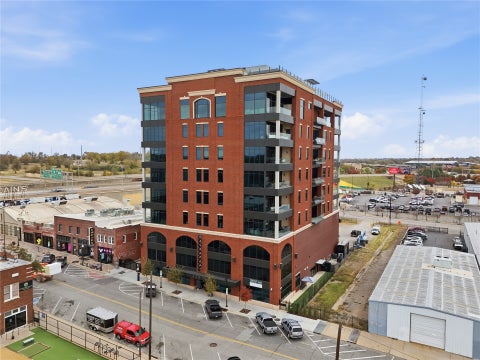 Photo of 405 N Main Street #6C, Tulsa, OK 74103 (MLS # 2638000)