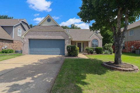 Photo of 3104 W Hartford Street, Broken Arrow, OK 74012 (MLS # 2622410)