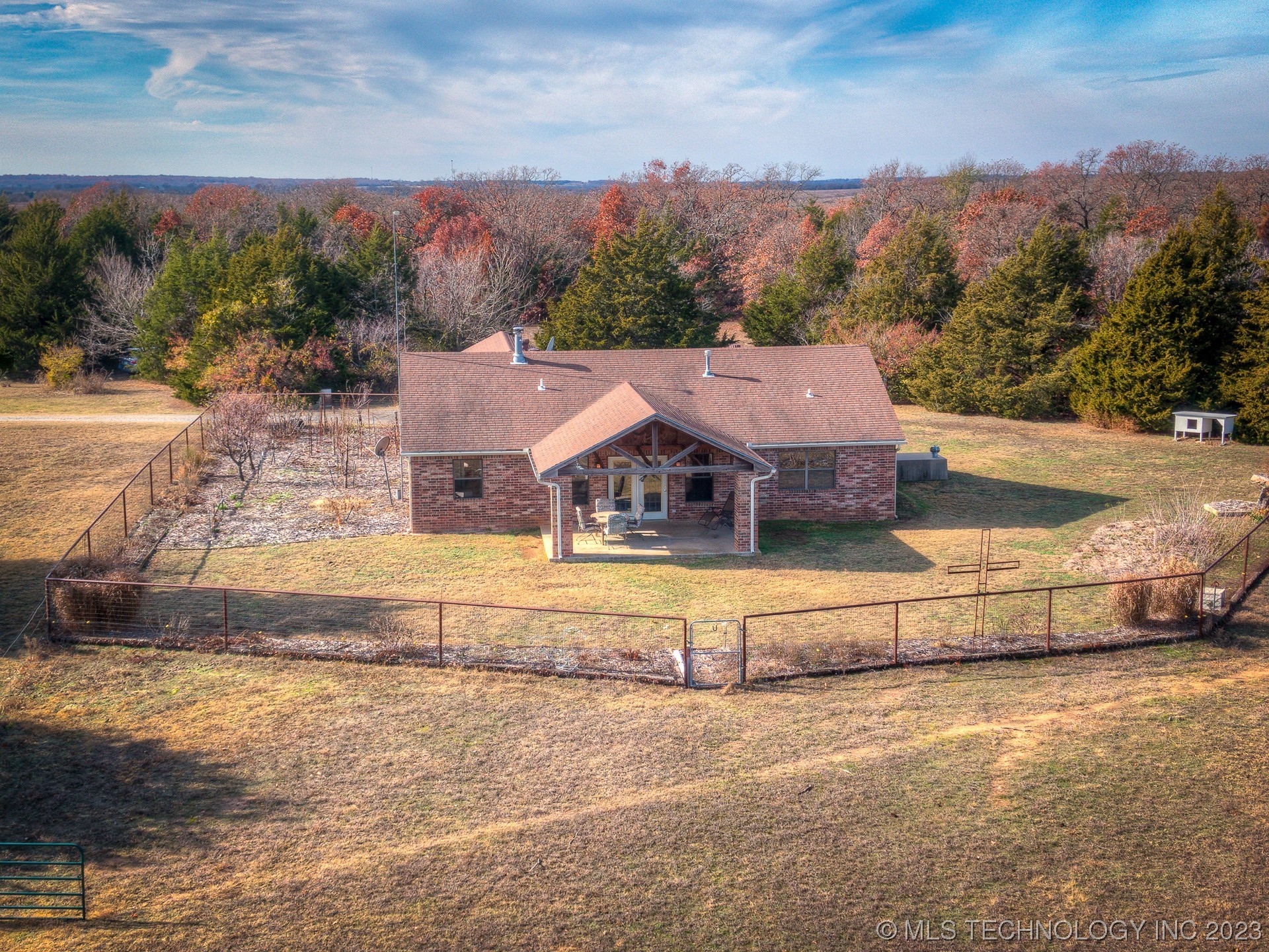 Photo 1 of 48 of 53567 W Hwy 51 house