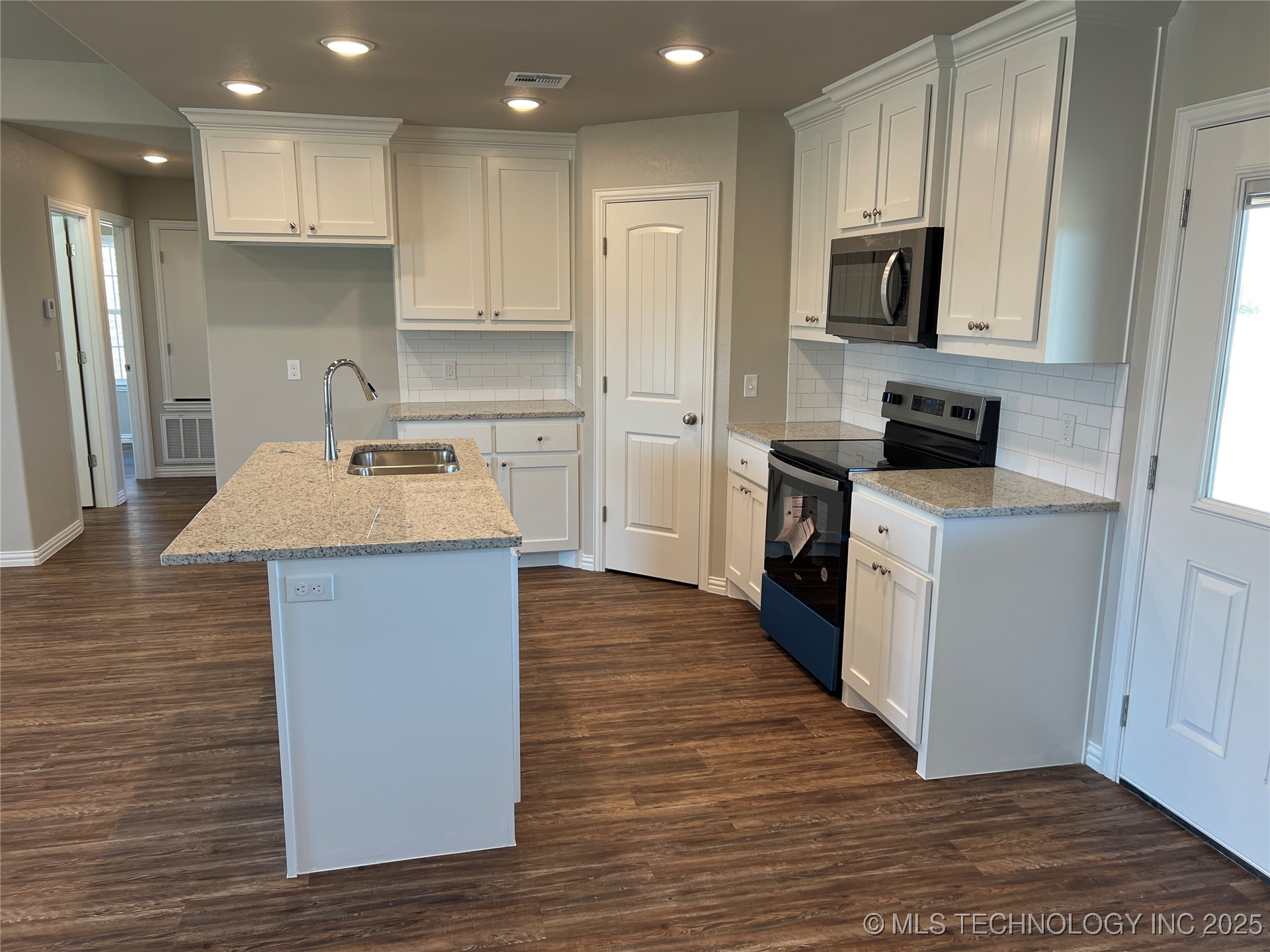 502 Sweet Pea Lane