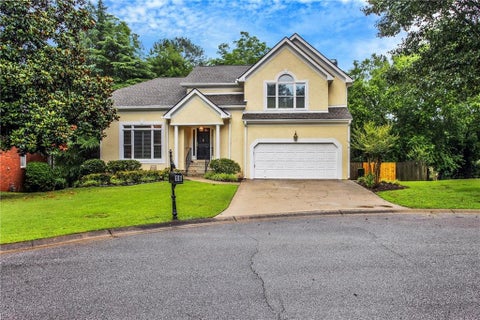 Homes For Rent - 16 Ancient Oak Court<br/> Marietta, GA 30067
