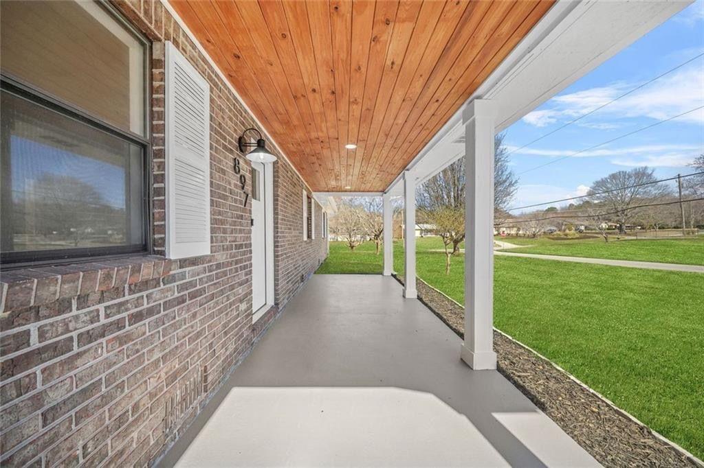 897 Marie Lane SW