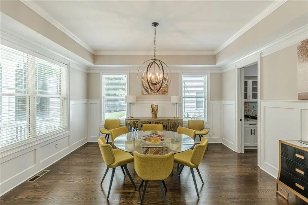 Atlanta, Georgia 30316, United States, 5 Bedrooms Bedrooms, ,4 BathroomsBathrooms,Residential,Active,209141