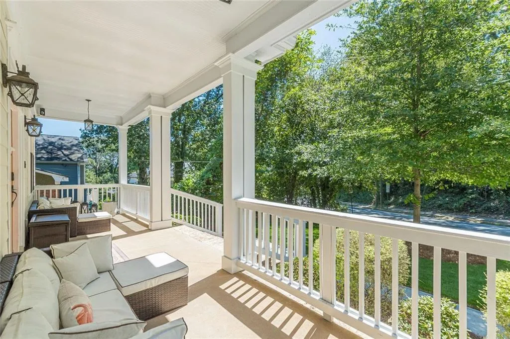 Atlanta, Georgia 30316, United States, 5 Bedrooms Bedrooms, ,4 BathroomsBathrooms,Residential,Active,209141