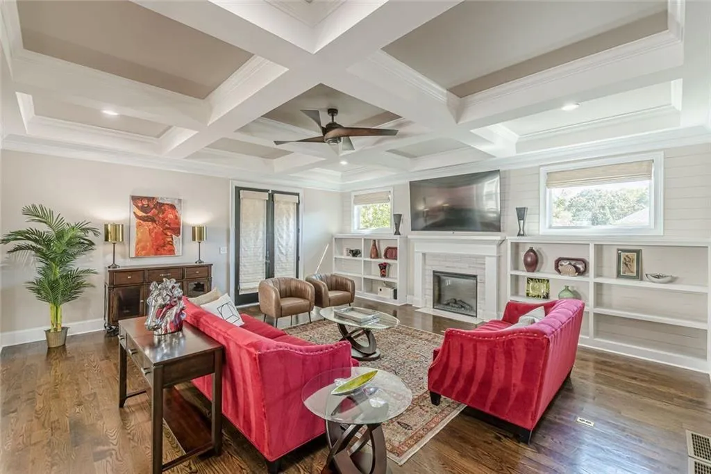 Atlanta, Georgia 30316, United States, 5 Bedrooms Bedrooms, ,4 BathroomsBathrooms,Residential,Active,209141