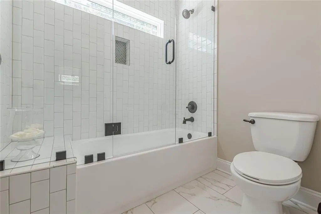 Atlanta, Georgia 30316, United States, 5 Bedrooms Bedrooms, ,4 BathroomsBathrooms,Residential,Active,209141