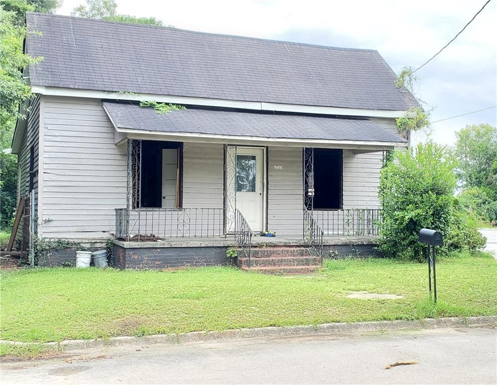 This rehab is waiting on an investor to complete and bring this property to life. Create instant cash flow or a fix and flip. The property is perfect for a single family home, rental property or student housing. It is located in walking distance to Mercer University, near the medical center and downtown Macon. Don't miss out on this promising investment. *Caution-Enter at your own risk
