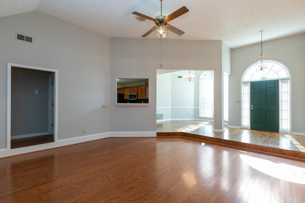 1271 WYNFORD COLONY SW