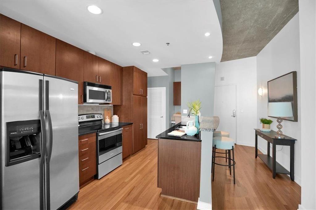 943 Peachtree Street NE 1109