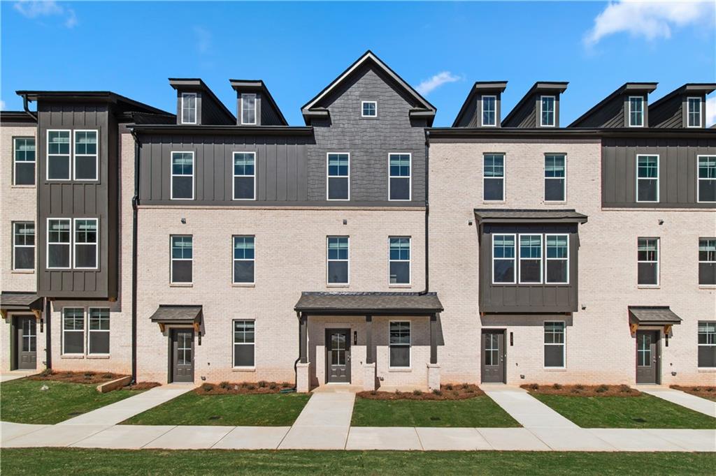 2806 Daybreak Lane