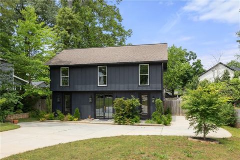 Photo of 2824 Tupelo Street SE, Atlanta, GA 30317 (MLS # 7760663)