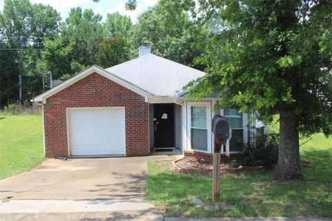 Homes For Sale - 6592 Browns Mill Ferry Drive<br/> Lithonia, GA 30038