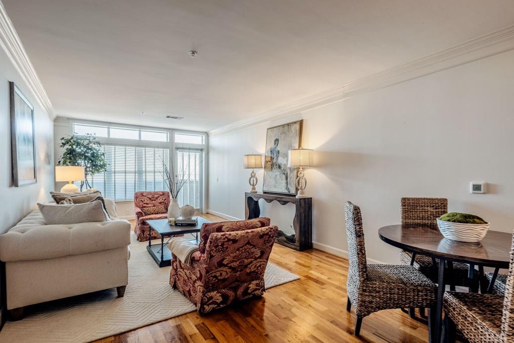 3334 Peachtree Road NE 1207