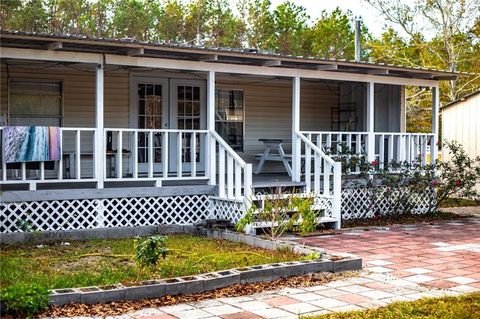 A home in Hazlehurst